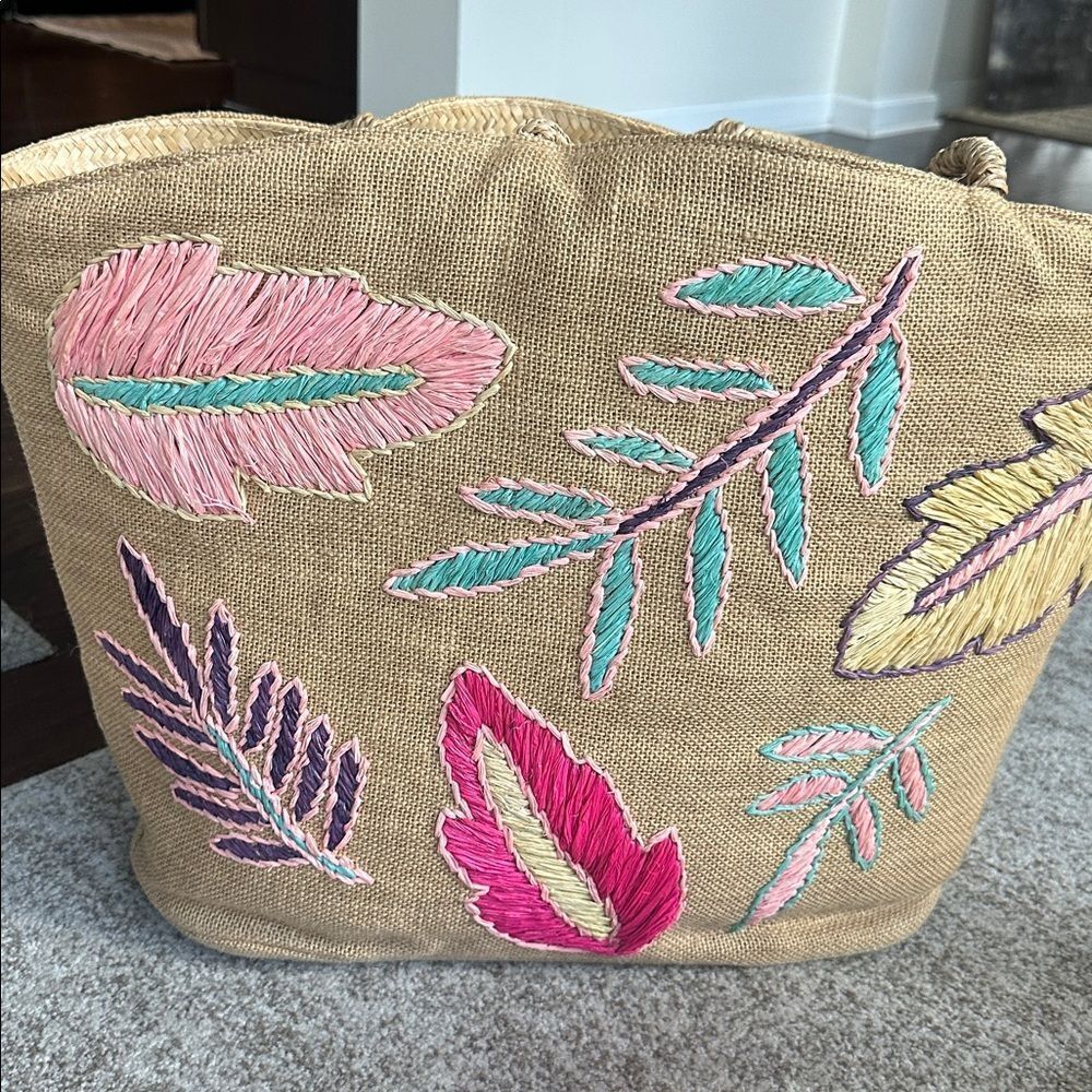 Jute Tote W/Floral Embroidery Summer Beach Bag